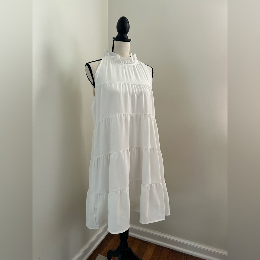 Entro Ivory Sleeveless Layered Dress